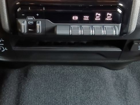 New 2026 RAM 3500 Tradesman AWD/4WD image 10