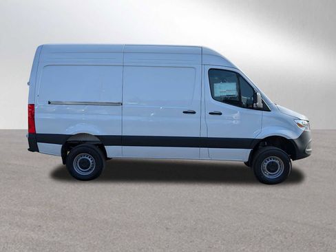 New 2025 Mercedes-Benz Sprinter 2500 image 2