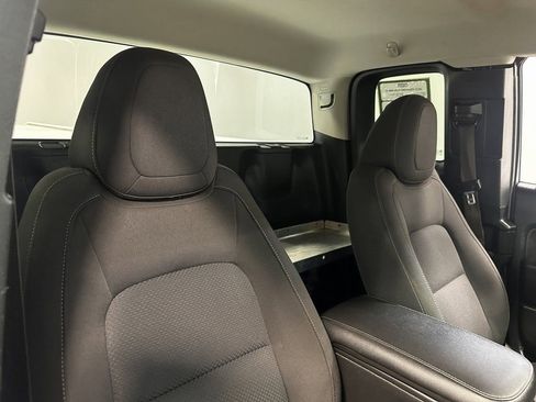 Used 2021 Chevrolet Colorado LT w/ Fleet Safety Package image 89