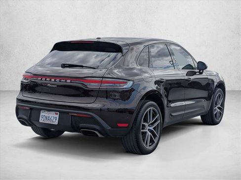 Used 2023 Porsche Macan AWD/4WD image 5