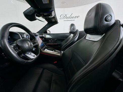 Used 2022 Mercedes-Benz SL 55 AMG 4MATIC image 13