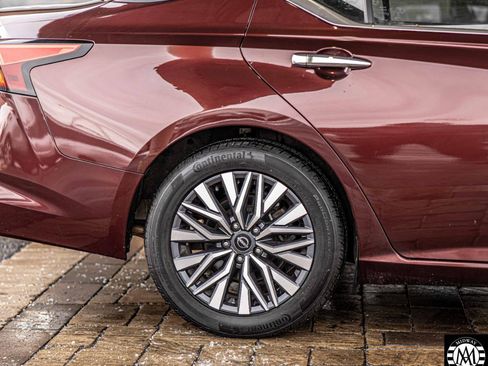 Used 2023 Nissan Altima 2.5 SV image 8