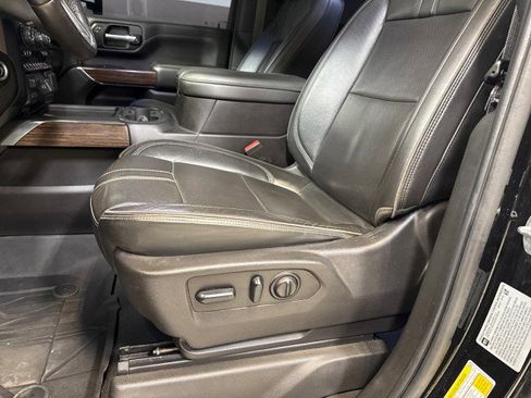 Used 2022 Chevrolet Silverado 3500 High Country w/ Z71 Off-Road Package image 16