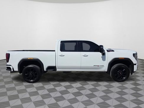 Used 2025 GMC Sierra 2500 AT4 AWD/4WD image 5