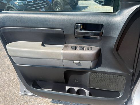 Used 2012 Toyota Tundra 2WD Double Cab w/ TRD Off-Road Pkg image 9