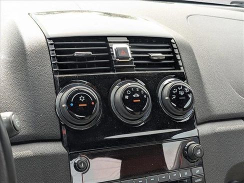 Used 2009 Saturn Sky w/ Premium Trim Package RWD image 10