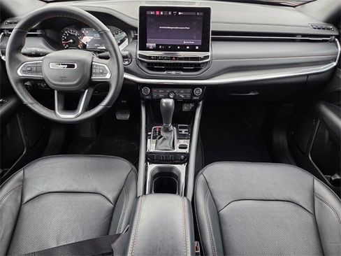 Used 2022 Jeep Compass Limited image 7