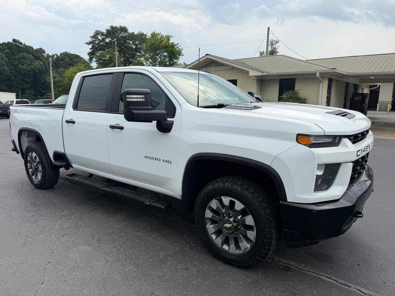 Used 2021 Chevrolet Silverado 2500 Custom w/ Custom Value Package AWD/4WD image 3