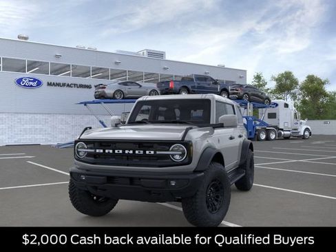 New 2026 Ford Bronco Outer Banks w/ Sasquatch Package AWD/4WD image 2