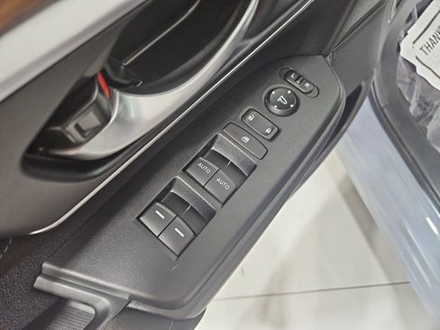 Used 2021 Honda CR-V EX image 11
