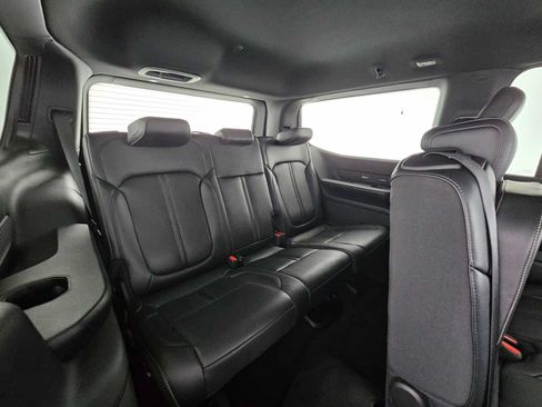 Used 2025 Jeep Wagoneer Series II w/ 8-Passenger Seating Package AWD/4WD image 13