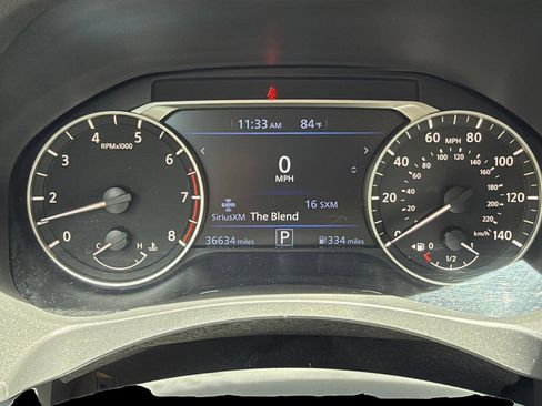 Used 2025 Nissan Altima 2.5 SV FWD image 40