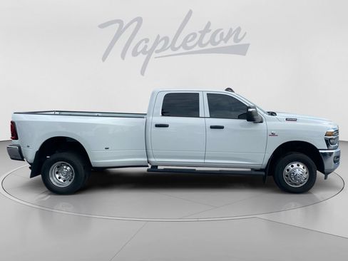 Used 2025 RAM 3500 Tradesman AWD/4WD image 7