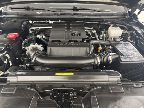 Used 2025 Nissan Frontier PRO-4X AWD/4WD image 31