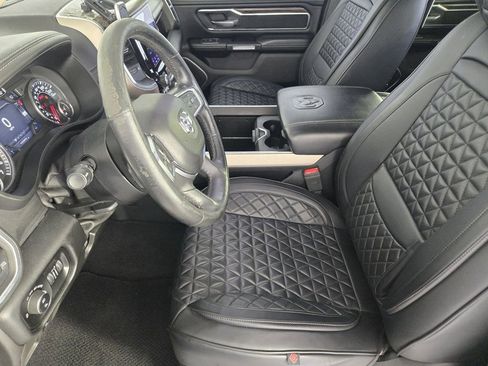 Used 2019 RAM 1500 Laramie image 13