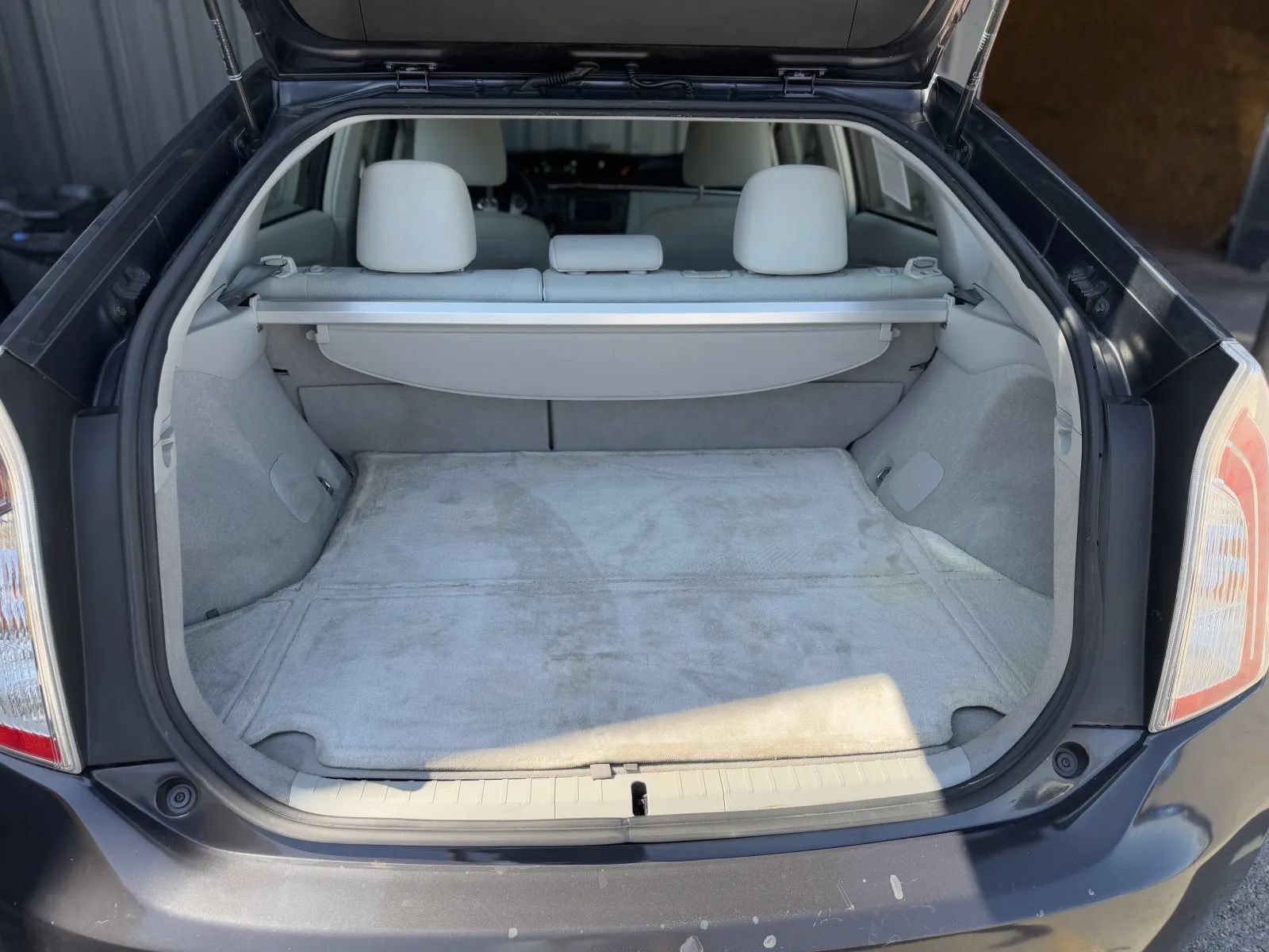 Used 2014 Toyota Prius Two FWD image 16