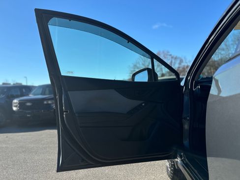 Used 2021 Subaru Crosstrek 2.0i Premium image 23