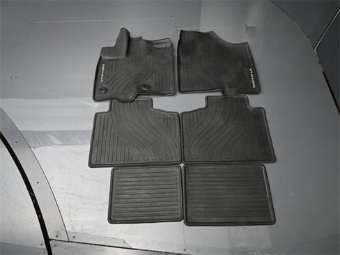 Used 2019 Toyota Sienna L image 40