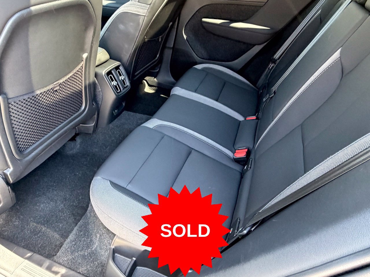 Certified 2023 Volvo C40 Recharge Core AWD/4WD image 33