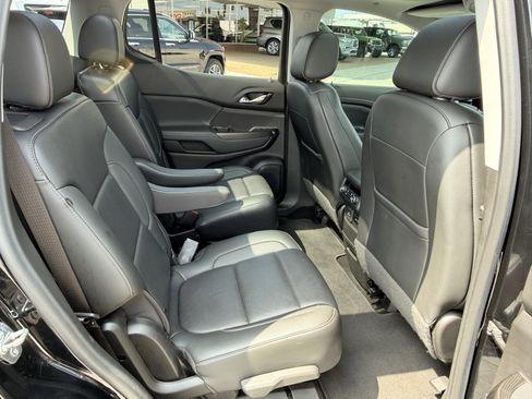 Used 2021 GMC Acadia SLT w/ Technology Package FWD image 25