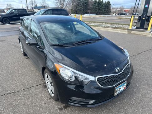 Used 2016 Kia Forte LX image 3