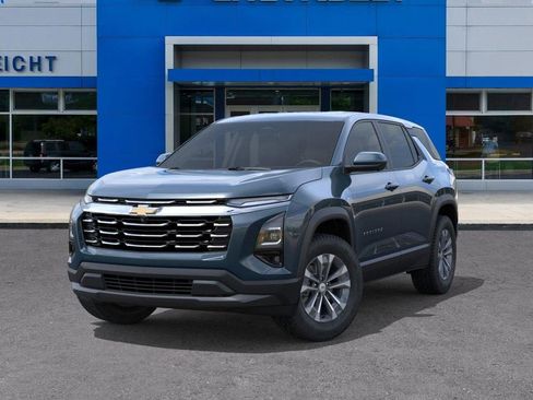 New 2026 Chevrolet Equinox LT w/ Convenience Package II FWD image 6