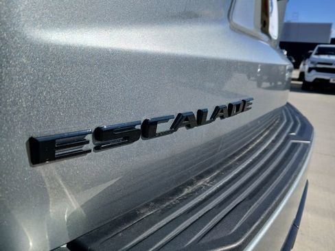 Used 2024 Cadillac Escalade Sport Platinum w/ LPO, ONYX Package image 10