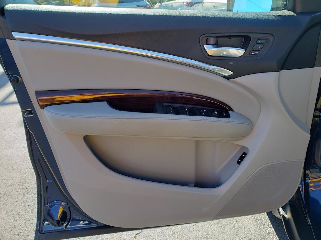 Used 2015 Acura MDX w/ Technology Package AWD/4WD image 18