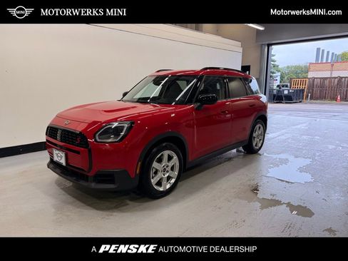 Used 2025 MINI Cooper Countryman S w/ Comfort Package Max image 1