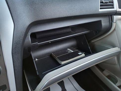 Used 2011 Ford Explorer XLT image 26