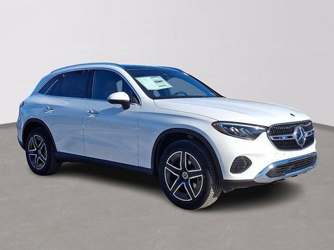 Used 2026 Mercedes-Benz GLC 300 4MATIC image 3