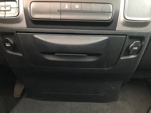 Used 2018 RAM 1500 Express w/ Express Value Package AWD/4WD image 22