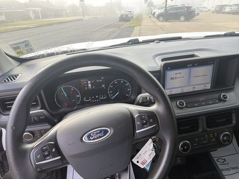 Used 2022 Ford Maverick XL image 9