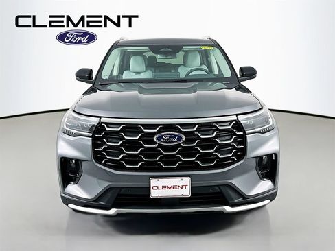 New 2026 Ford Explorer Platinum w/ LUX Leather Package AWD/4WD image 2