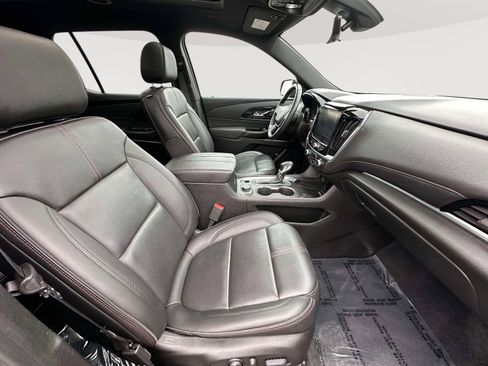 Certified 2023 Chevrolet Traverse RS image 32