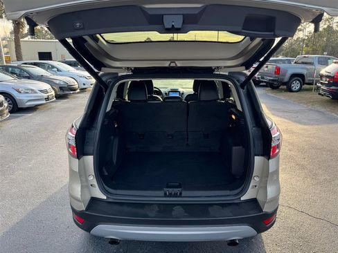 Used 2018 Ford Escape SEL image 23