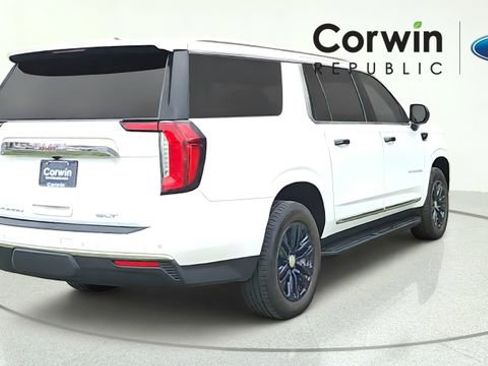 Used 2024 GMC Yukon XL SLT AWD/4WD image 7