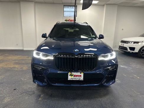 Used 2021 BMW X7 xDrive40i w/ Premium Package 2 AWD/4WD image 2