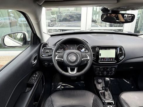 Used 2017 Jeep Compass Limited AWD/4WD image 26