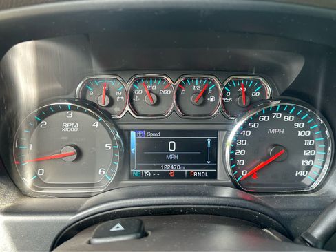 Used 2017 Chevrolet Silverado 1500 LT w/ All Star Edition AWD/4WD image 13