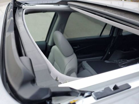 Used 2022 Honda Pilot EX-L image 2