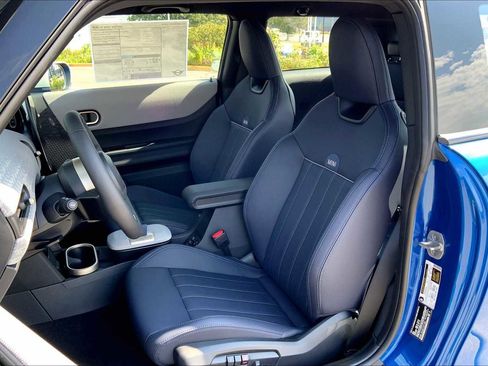New 2026 MINI Cooper 2-Door Hardtop image 9