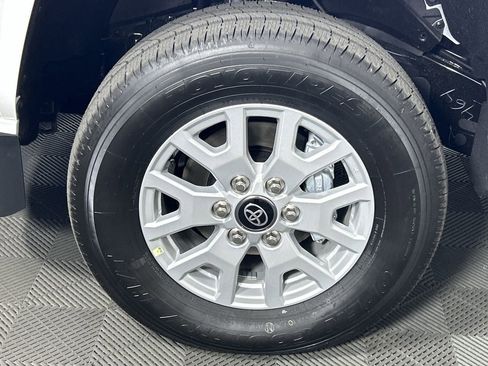 New 2026 Toyota Tacoma SR5 image 9