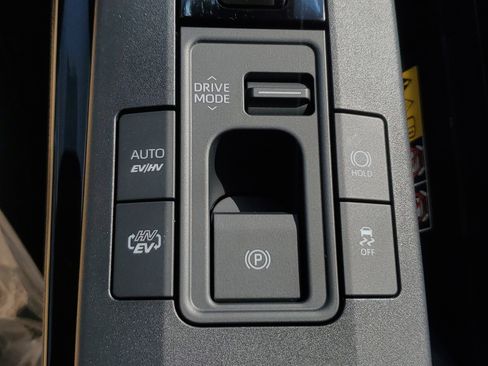 New 2026 Toyota Prius Plug-In Hybrid image 29