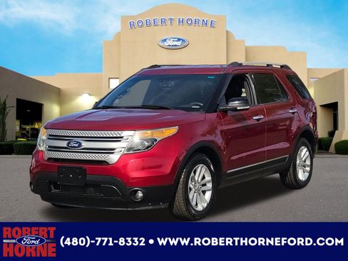 Used 2013 Ford Explorer XLT image 1