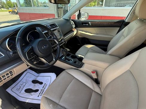 Used 2019 Subaru Outback 3.6R Limited w/ Popular Package #2 AWD/4WD image 9