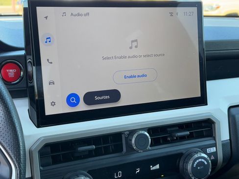 Used 2024 Toyota Tacoma TRD Off-Road image 21