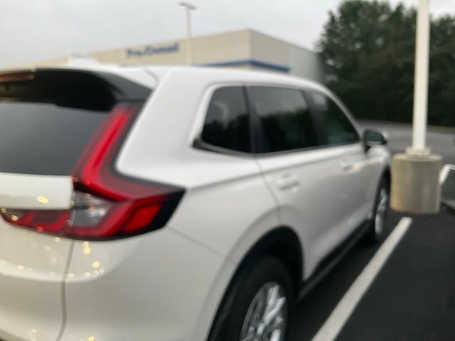 Used 2025 Honda CR-V EX image 7