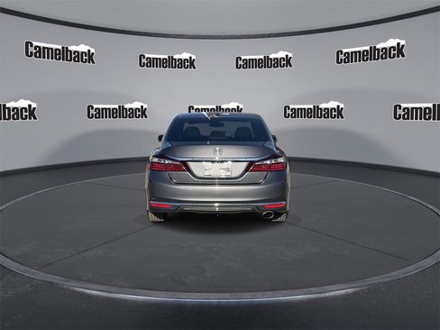 Used 2017 Honda Accord EX-L image 6