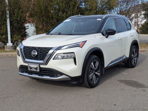 Used 2021 Nissan Rogue Platinum image 8